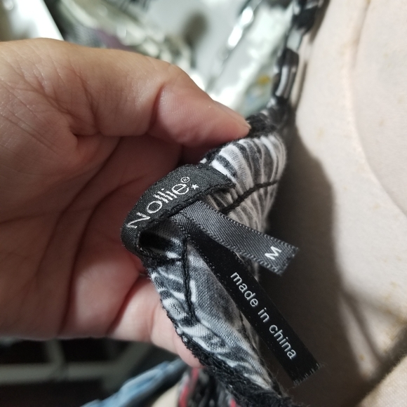 Halter top with straps - Picture 7 of 8